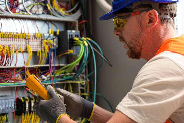 Best Emergency Electrical Repair  in Apollo Beach, FL